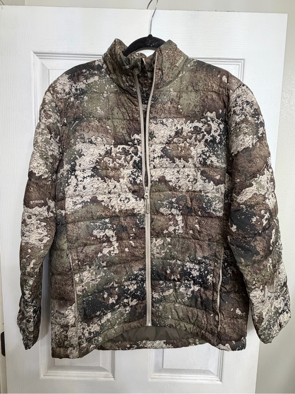 Cabela's Men's Camouflage Hunting Jacket (M) & matching Redhead pants (S)